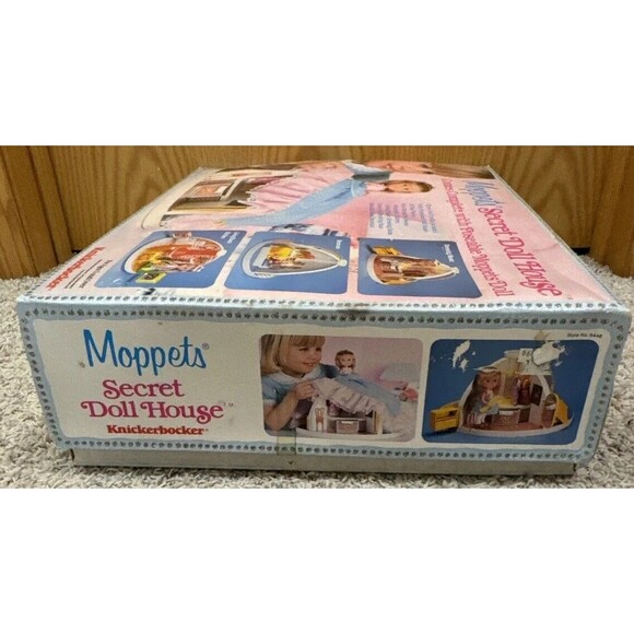 NEW & COMPLETE Knickerbocker Moppets Secret Doll House 1980 Mint Condition Rare - Picture 4 of 16